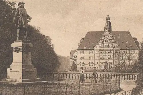 ALTE POSTKARTE MINDEN AM WESERTOR KURFÜRSTENDENKMAL & REGIERUNGSGEBÄUDE Paar couple Denkmal Monument  Ansichtskarte AK