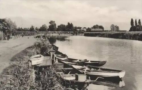 ÄLTERE POSTKARTE PLAU AM SEGLERHEIM BLICK ZUR KIRCHE AM KANAL SEELUST MECKLENBURG WAPPEN Ansichtskarte AK cpa postcard