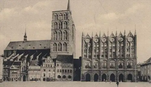 ALTE POSTKARTE STRALSUND ALTER MARKT NIKOLAIKIRCHE RATHAUS church église cpa postcard AK Ansichtskarte