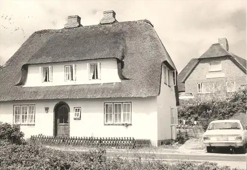 ÄLTERE POSTKARTE RANTUM AUF SYLT FRIESENHAUS REETDACH OPEL REKORD Auto car AK Ansichtskarte cpa postcard