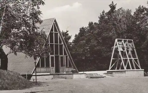 ÄLTERE POSTKARTE STORKOW KREIS BEESKOW JUGENDHEIM HIRSCHLUCH DER EV. KIRCHE BERLIN-BRANDENBURG KAPELLE GLOCKE GLOCKEN