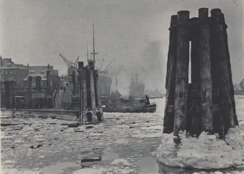 ALTE POSTKARTE HAMBURG HANSA-HÖFT Hansahöft Schiff Kran ship crane grue Winter Ansichtskarte postcard cpa AK