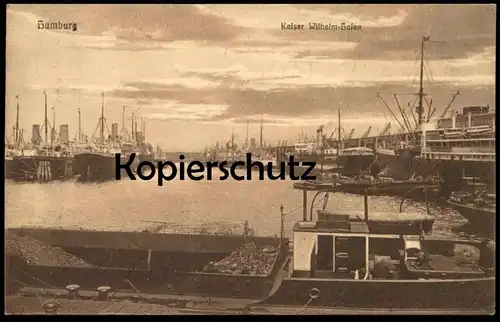 ALTE POSTKARTE HAMBURG KAISER WILHELM-HAFEN Frachtschiff cargo ship freighter Ansichtskarte AK cpa postcard