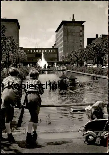 ÄLTERE POSTKARTE OBERHAUSEN FRIEDENSPLATZ MIT EUROPA-HAUS KINDER KINDERWAGEN enfants children AK postcard Ansichtskarte