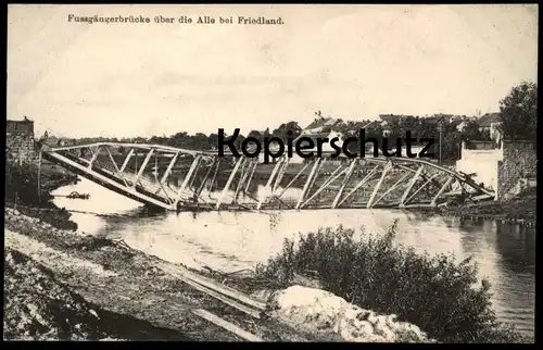 ALTE POSTKARTE FUSSGÄNGERBRÜCKE ÜBER DIE ALLE BEI FRIEDLAND PRAWDINSK Krieg Ostpreussen Ansichtskarte postcard AK cpa