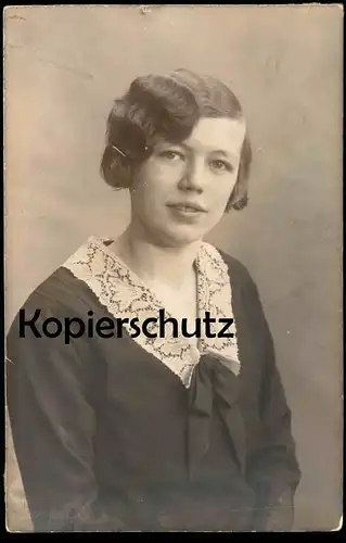 ALTE FOTO POSTKARTE FRAU KRAGEN SPITZE 1929 FEMME PHOTO WOMAN GIRL Photographie cpa AK postcard Ansichtskarte