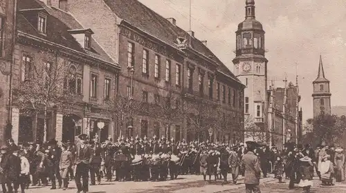 ALTE POSTKARTE DESSAU AUFZIEHEN DER HAUPTWACHE Parade Marsch Soldaten AK Ansichtskarte postcard cpa