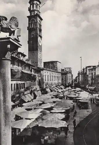 ÄLTERE POSTKARTE VERONA PIAZZA ERBE Marktplatz Markt marché market cpa Ansichtskarte postcard AK