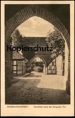 ALTE POSTKARTE NEUBRANDENBURG DURCHBLICK DURCH DAS STARGARDER TOR gate porte postcard cpa AK Ansichtskarte