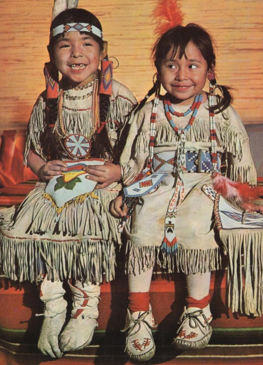 POSTKARTE INDIANER KINDER MAUSI UND CONNY Indian Indians Indien Feather