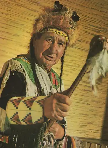 POSTKARTE MEDIZINMANN VOM SIOUX STAMM GEISTERKOPF medicine man quack Indian Indians Indien cpa AK postcard Ansichtskarte