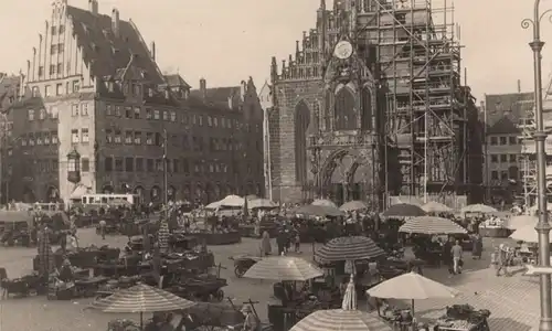 ALTE POSTKARTE NÜRNBERG HAUPTMARKT KIRCHE MIT GERÜST Markt market Frauenkirchemarché postcard cpa AK Ansichtskarte