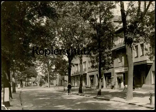 ÄLTERE POSTKARTE BERNSDORF ERNST-THÄLMANN-STRASSE KREIS HOYERSWERDA Bautzen Oberlausitz Stempel Njedzichow Schuhwaren