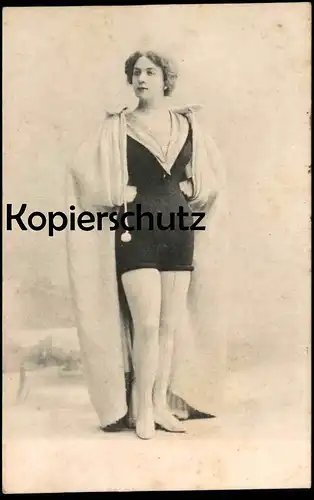 ALTE POSTKARTE FRAU IN BADEANZUG MIT DECKE dress bathing costume girl woman femme Mode postcard Ansichtskarte cpa AK