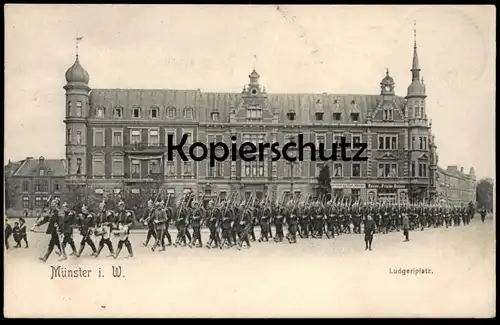 ALTE POSTKARTE MÜNSTER IN WESTFALEN LUDGERIPLATZ PARADE SODATEN soldats Marsch postcard Ansichtskarte cpa AK