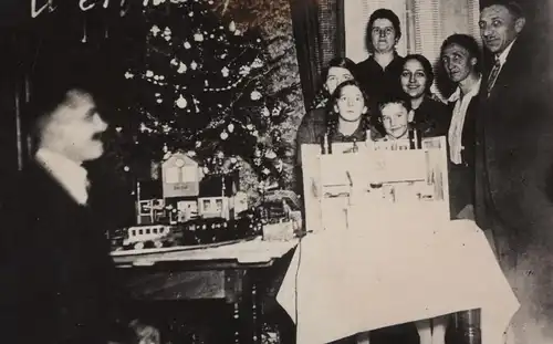 ALTE FOTO POSTKARTE WEIHNACHTEN 1929 CHRISTBAUM MODELLEISENBAHN ZUG MÄRKLIN ? train Blechspielzeug photo postcard AK cpa