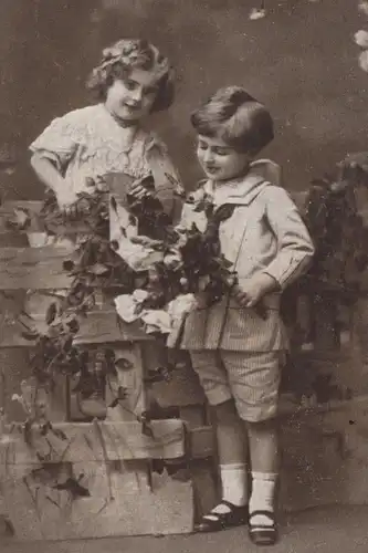 ALTE POSTKARTE HERZLICHEN GLÜCKWUNSCH ZUM GEBURTSTAGE Blumen Geburtstag child enfant Kinder girl boy Geburtstagskarte AK