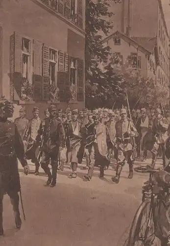 ALTE POSTKARTE DIE ERSTEN FRANZÖSISCHEN GEFANGENEN IN FRANKFURT A. M. french prisoners prisonniers francais Soldaten cpa