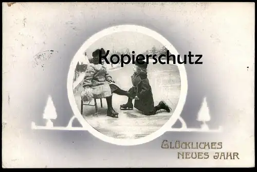 ALTE POSTKARTE GLÜCKLICHES NEUES JAHR SCHLITTSCHUH FAHREN KINDER ice figure skating Mädchen girls Ansichtskarte postcard