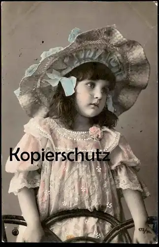 ALTE POSTKARTE MÄDCHEN MIT HUT VERTRÄUMTER BLICK KIND girl enfant child femme Ansichtskarte AK cpa postcard
