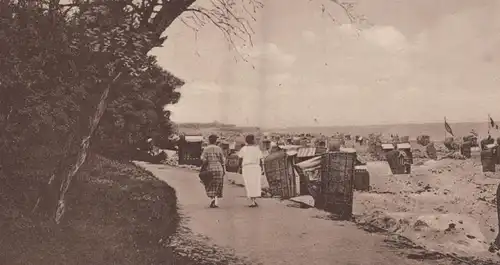 ALTE POSTKARTE OSTSEEBAD BRUNSHAUPTEN I. M. AM STRANDE Kühlungsborn Strand cpa AK Ansichtskarte postcard