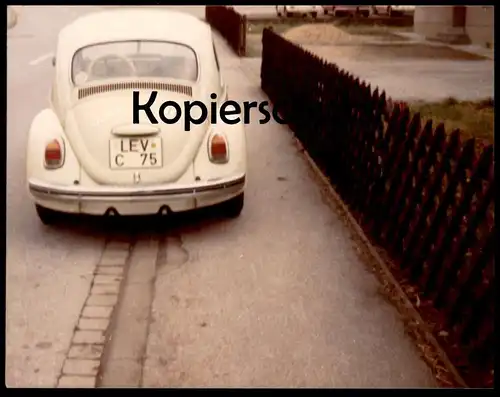 ÄLTERES ORIGINAL FOTO LEVERKUSEN VOLKSWAGEN VW KÄFER KENNZEICHEN LEV C 75 BEETLE KEFER Coccinelle Cox photo 11,2 x 8,9cm