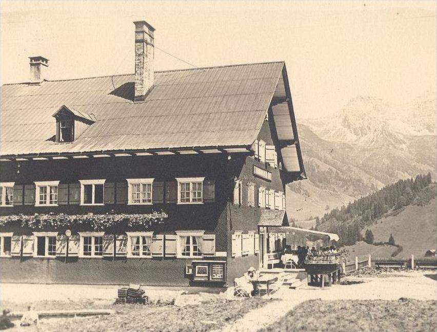 ALTE POSTKARTE MITTELBERG GASTHOF KRONE KLEINES WALSERTAL ...