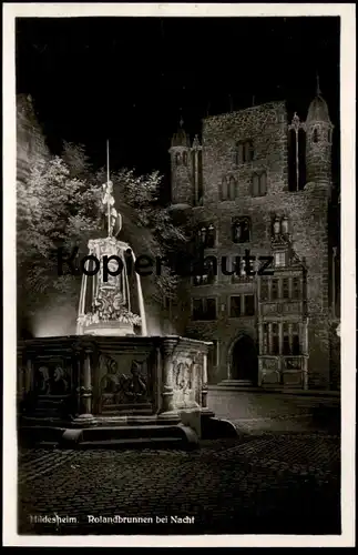 ALTE POSTKARTE HILDESHEIM ROLANDBRUNNEN BEI NACHT at night la nuit Roland Brunnen fountain cpa postcard Ansichtskarte AK