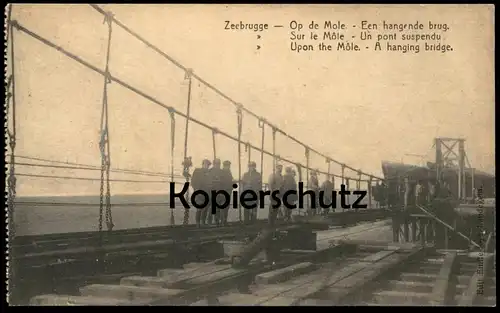 ALTE POSTKARTE ZEEBRUGGE OP DE MOLE EEN HANGENDE BRUG upon the mole a hanging bridge pont Belgique Belgien cpa postcard