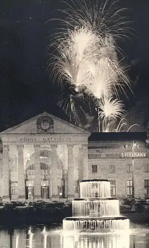 ÄLTERE POSTKARTE WIESBADEN KURHAUS MIT FEUERWERK SPIELBANK CASINO FIREWORKS Feu d'artifice cpa postcard AK Ansichtskarte