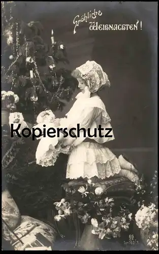 ALTE POSTKARTE WEIHNACHTEN KIND KATZE & PUPPE SPITZE STICKEREI enfant jeune femme girl child cat chat doll poupée