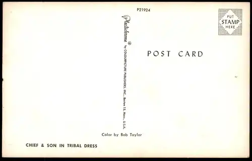 POSTKARTE CHIEF AND SON IN TRIBAL DRESS INDIANS Indianer Indian Indien Kopfschmuck feather headdress postcard cpa AK