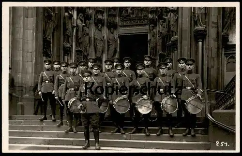 ALTE POSTKARTE KÖLN BRITISCHE SOLDATEN AM DOM military band british soldiers uniform Soldat Verlag Westfalia Münster