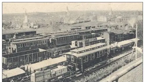 ALTE POSTKARTE GRUSS VOM BAHNHOF SIMMERN STATIONSGEBÄUDE Dampflok Waggons Zug Station gare train railway Eisenbahn cpa