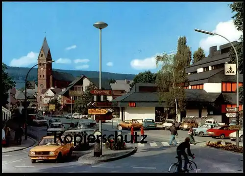 ÄLTERE POSTKARTE OLSBERG BAHNHOFSTRASSE SAUERLAND OPEL VOLKSWAGEN FAHRRAD Schild Öventrop Meschede Auto Autos Car Cars