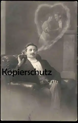 ALTE POSTKARTE PHOTOMONTAGE Fotomontage Photo Montage Surrealisme Foto Fumer Fumeur Coer Smoke Smoker Herz Heart cpa AK