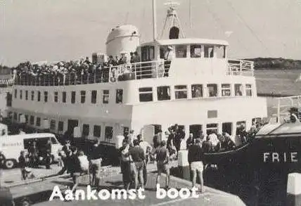 ÄLTERE POSTKARTE GROETEN VAN TERSCHELLING HAVEN KAMPEREN CAMPING SCHIFF FRIESLAND ship Fishing boat cpa postcard AK