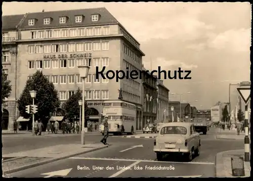 ÄLTERE POSTKARTE BERLIN UNTER DEN LINDEN ECKE FRIEDRICHSTRASSE VOLKSPOLIZEI Polizei police officer uniform Eilsendung