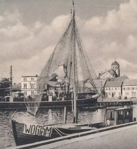 ALTE POSTKARTE WOLGAST AM HAFEN Fischerboot fishing boat barque de peche harbour port Usedom Ansichtskarte postcard cpa