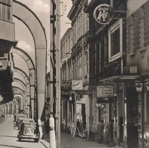 ALTE POSTKARTE WUPPERTAL VOHWINKEL AM SCHWEBEBAHNHOF BAHNHOF SCHWEBEBAHN HOTEL ZUR KRONE FRISEUR SCHMITZ