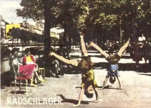 ÄLTERE POSTKARTE DÜSSELDORF RHEINPARTIE FRACHTER Schubverband Freight ship Cargo Radschläger Benrath Märchenbrunnen AK