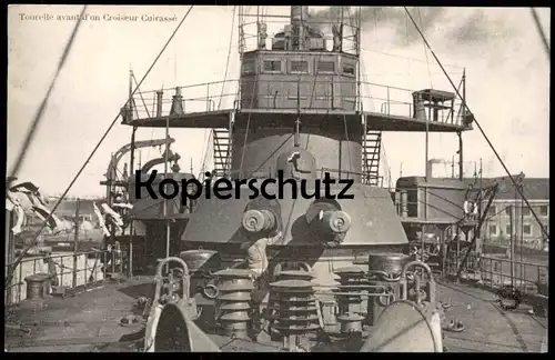 ALTE POSTKARTE TOURELLE AVANT D'UN CROISEUR CUIRASSÉ Military Guerre Cruiser Militaire Canon Cannon Warship Kreuzer Ship