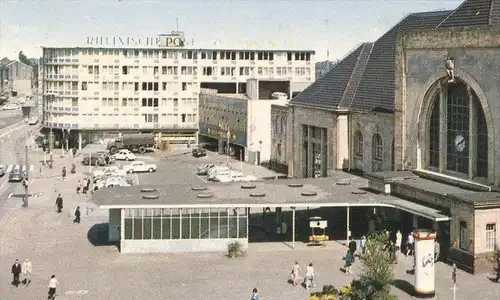 ÄLTERE POSTKARTE MÖNCHENGLADBACH HAUPTBAHNHOF Bahnhof gare station Hensen Bier beer Taxi cab military truck cpa postcard
