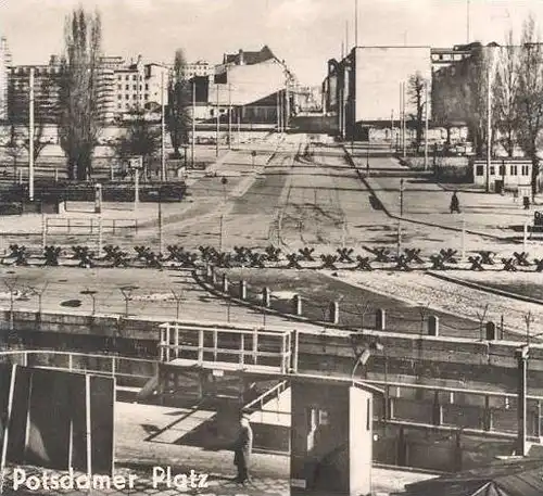 POSTKARTE BERLIN NACH 13.08.1961 BERLINER MAUER BERNAUER STRASSE STRESEMANNSTRASSE CHECKPOINT CHARLIE VERSÖHNUNGSKIRCHE