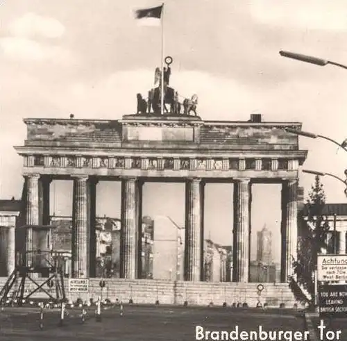 POSTKARTE BERLIN NACH 13.08.1961 BERLINER MAUER BERNAUER STRASSE STRESEMANNSTRASSE CHECKPOINT CHARLIE VERSÖHNUNGSKIRCHE