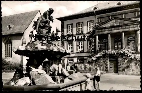 ALTE POSTKARTE DETMOLD RATHAUS MIT DONOPBRUNNEN KINDER fountain fontaine enfants children Polizei Wache police postcard