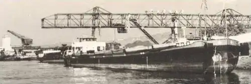 ÄLTERE POSTKARTE GRÜSSE AUS WEIL AM RHEIN Fähre Frachtschiff cargo ship ferry Kran crane grue postcard Ansichtskarte