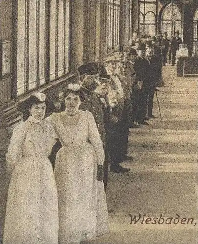 ALTE POSTKARTE WIESBADEN KOCHBRUNNEN INNERES interieur men women Uniform Hut Top Hat haute-forme Ansichtskarte postcard
