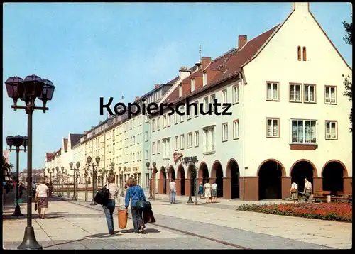 ÄLTERE POSTKARTE NEUBRANDENBURG TURMSTRASSE SPAZIERGÄNGER Ansichtskarte cpa AK postcard