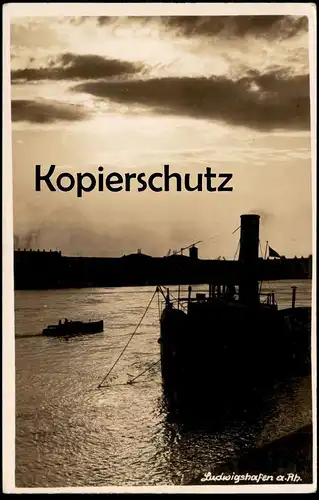 ALTE POSTKARTE LUDWIGSHAFEN AM RHEIN ABENDSTIMMUNG SCHIFF DAMPFER Sonnenuntergang sunset sundown Ansichtskarte postcard